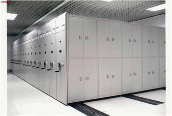 Mobilná kompaktná polica